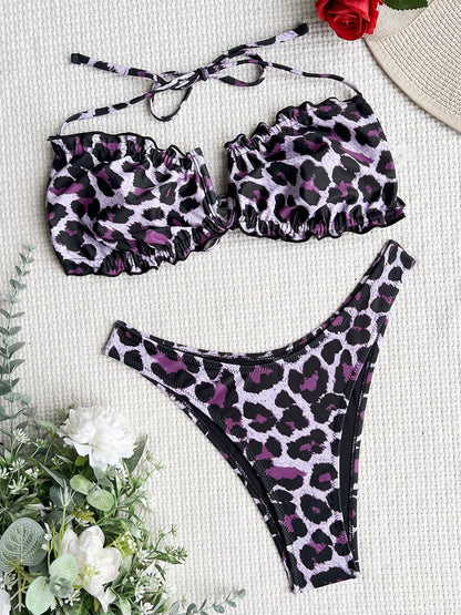 Bikini brasileño seductor con estampado de leopardo