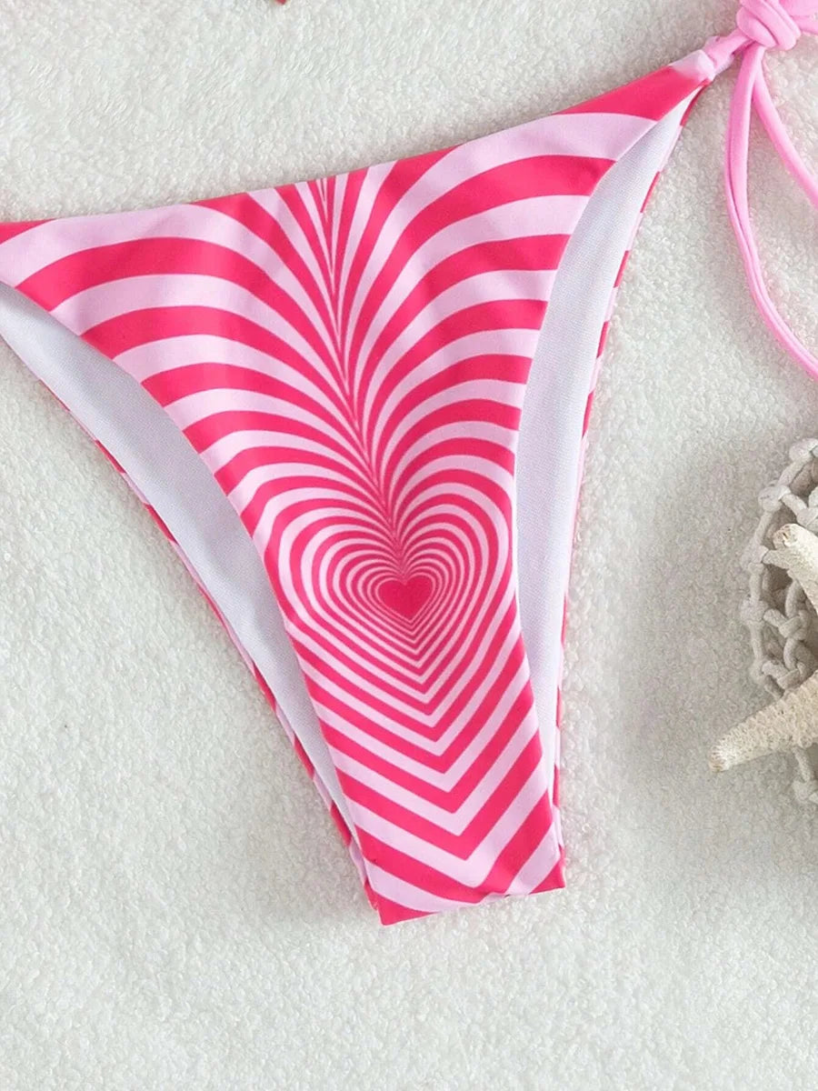 bikini con estampado de corazones